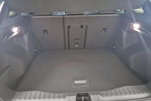 Ford Explorer esikatselu 11