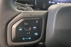 Ford Explorer esikatselu 18