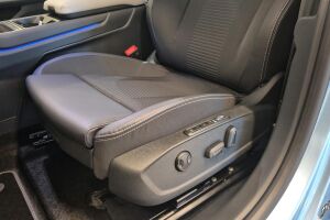 Ford Explorer esikatselu 21