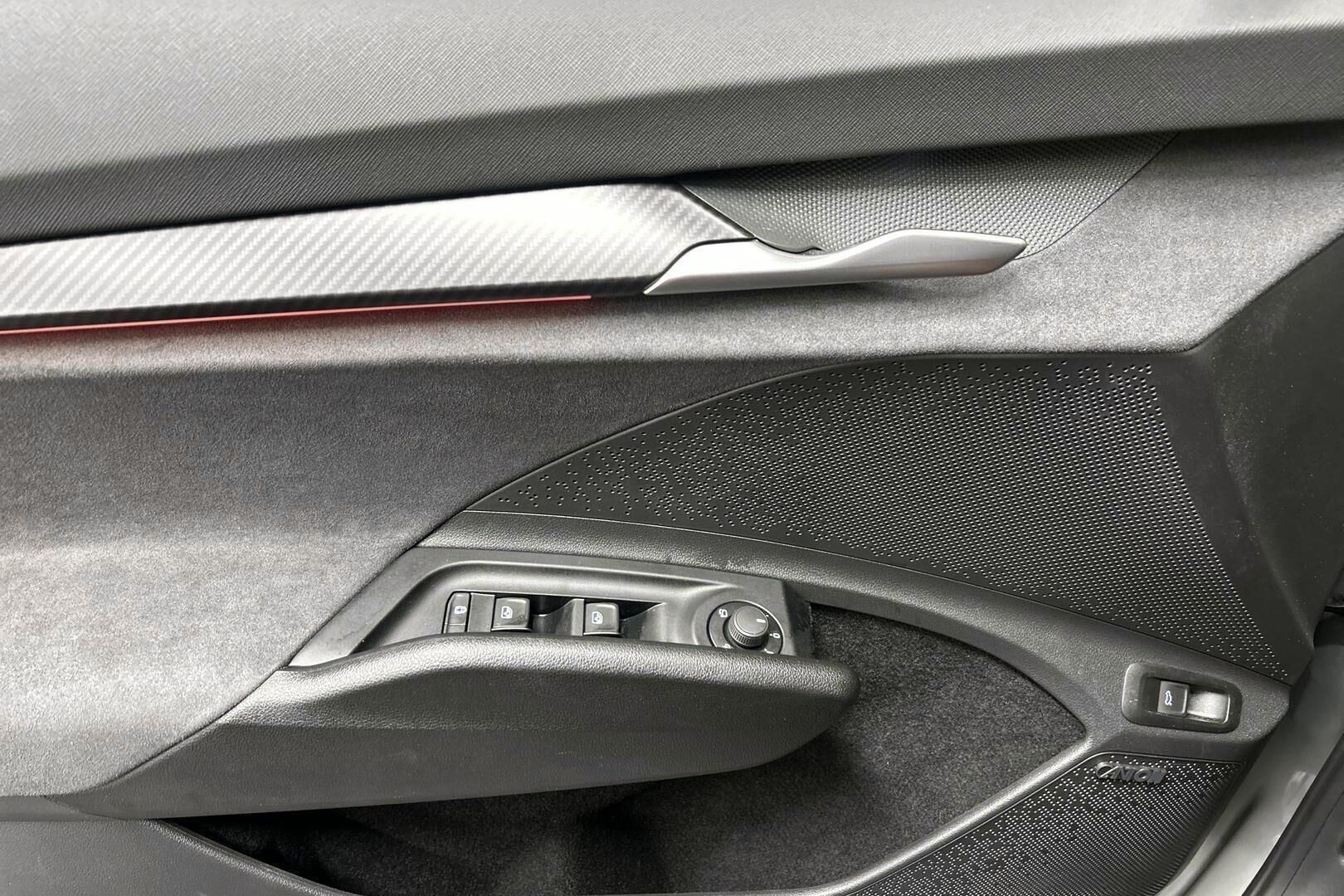 Skoda Elroq iso kuva 15