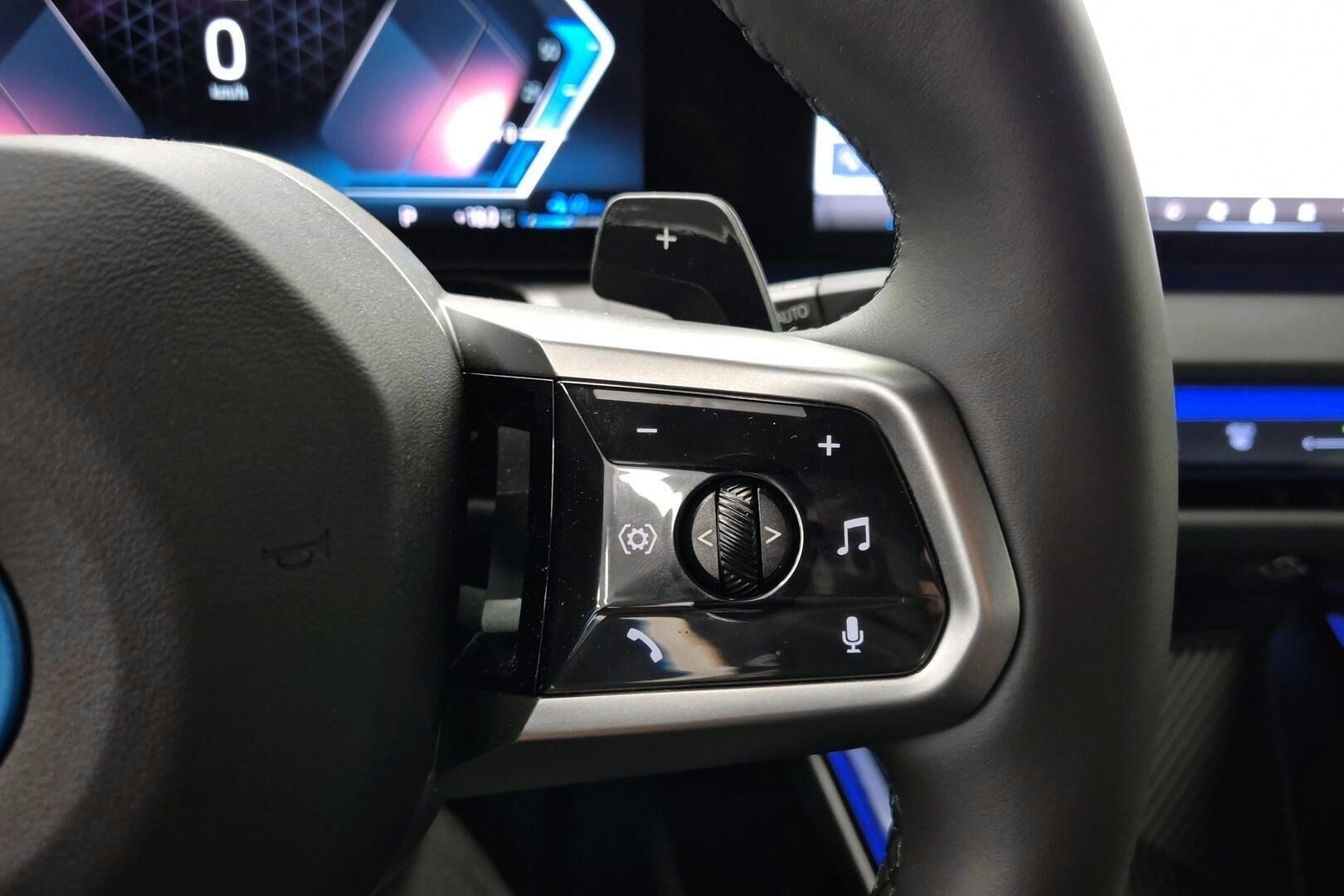 BMW X3 iso kuva 17