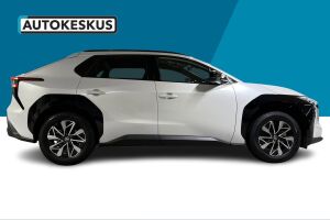 Toyota bZ4X esikatselu 3