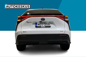 Toyota bZ4X esikatselu 4