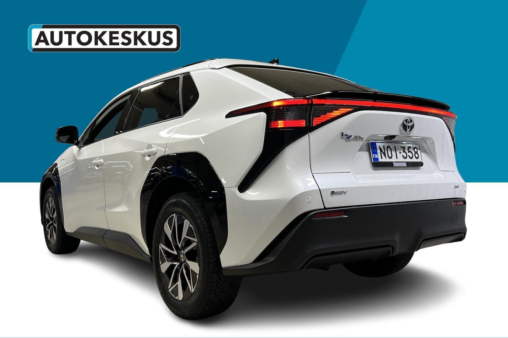 Toyota bZ4X iso kuva 5