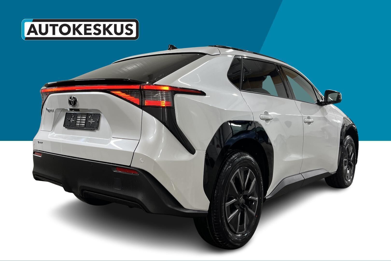 Toyota bZ4X iso kuva 4