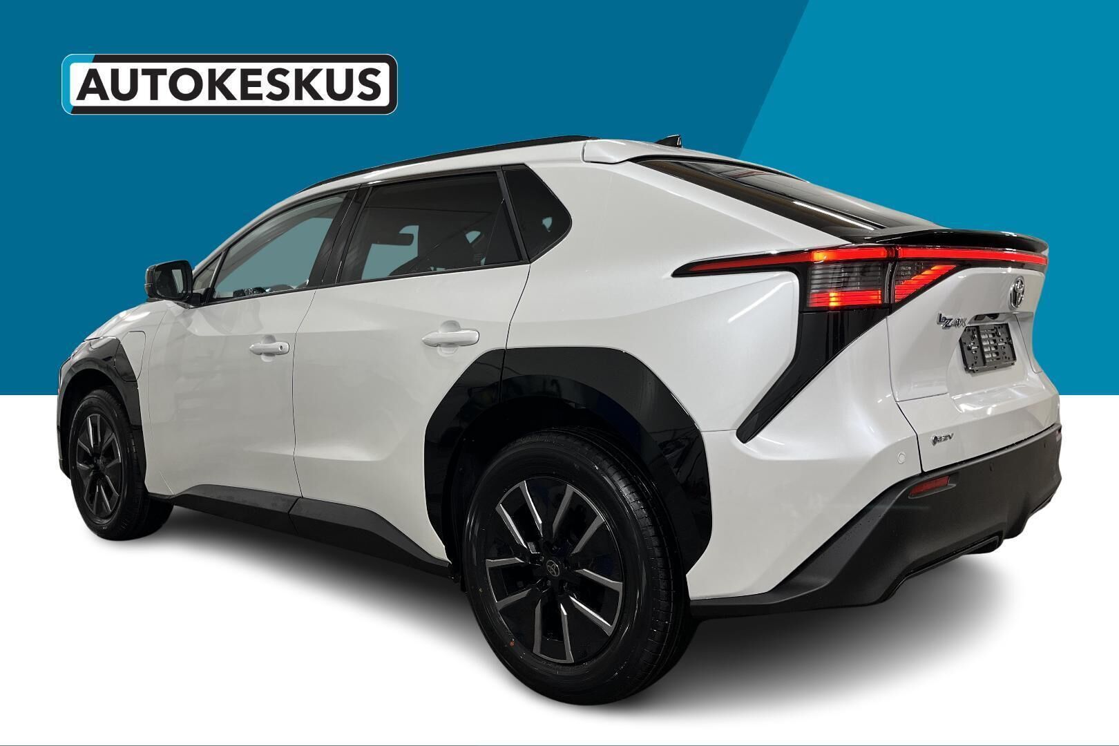 Toyota bZ4X iso kuva 6