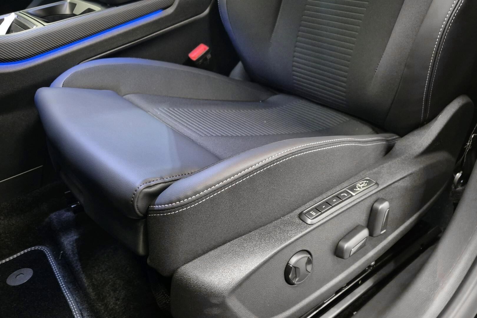 Ford Capri iso kuva 19