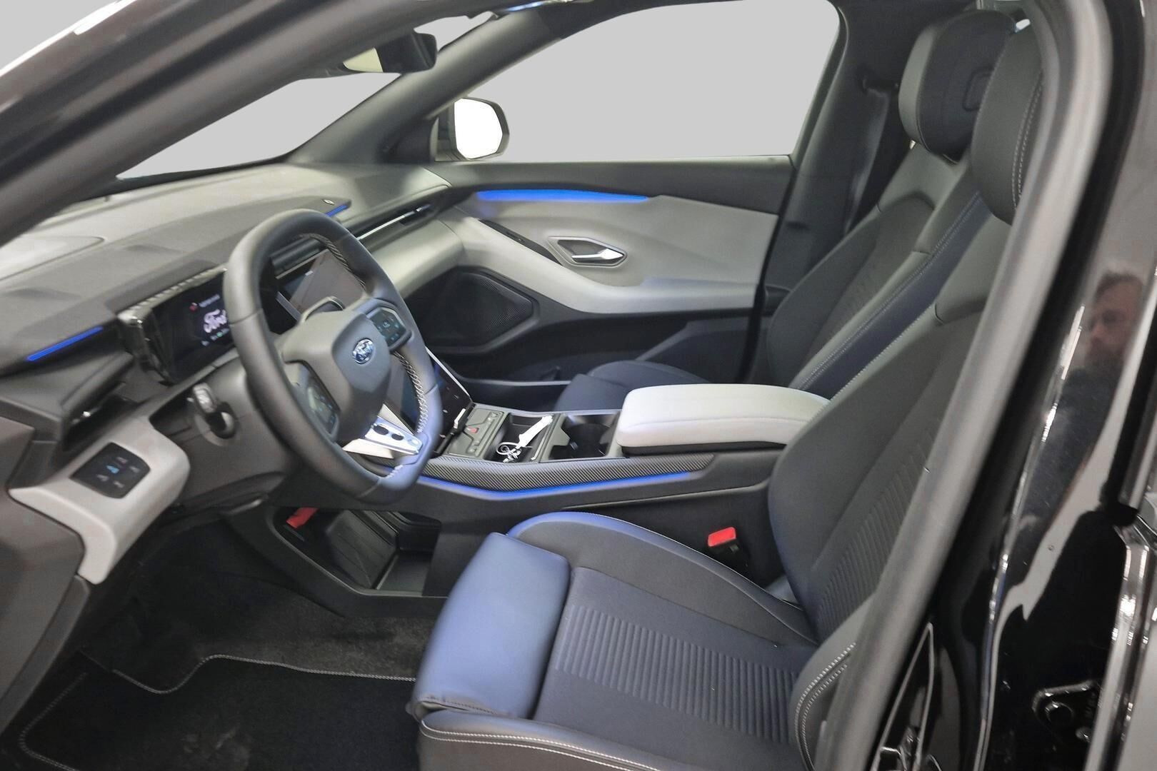 Ford Capri iso kuva 8