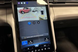 Ford Explorer esikatselu 22