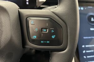 Ford Explorer esikatselu 24