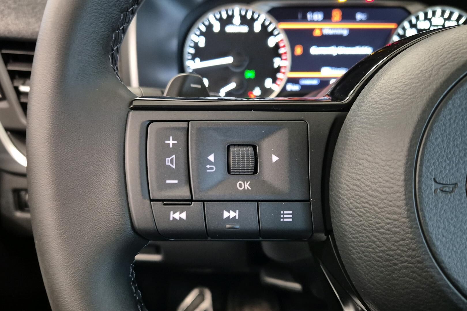 Nissan Qashqai iso kuva 18