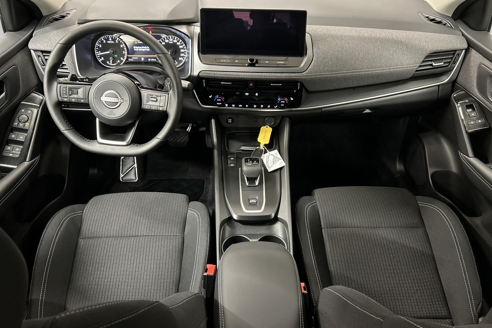 Nissan Qashqai iso kuva 10