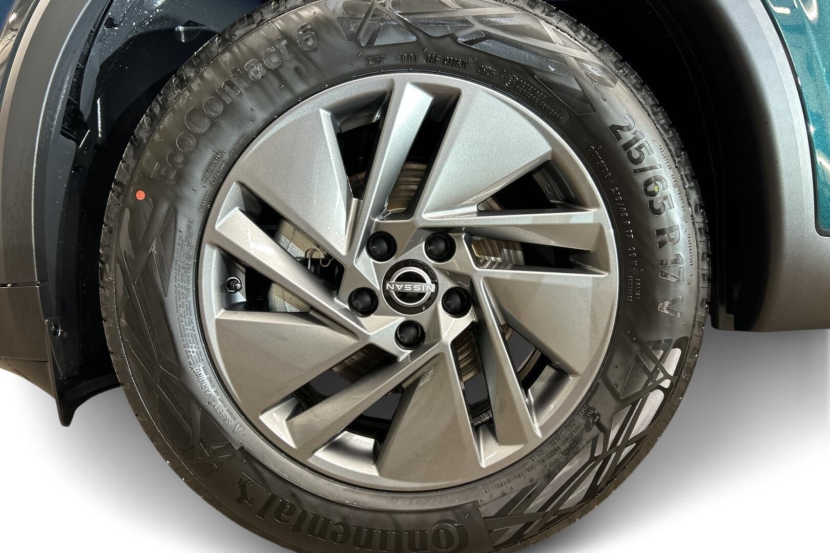 Nissan Qashqai iso kuva 12