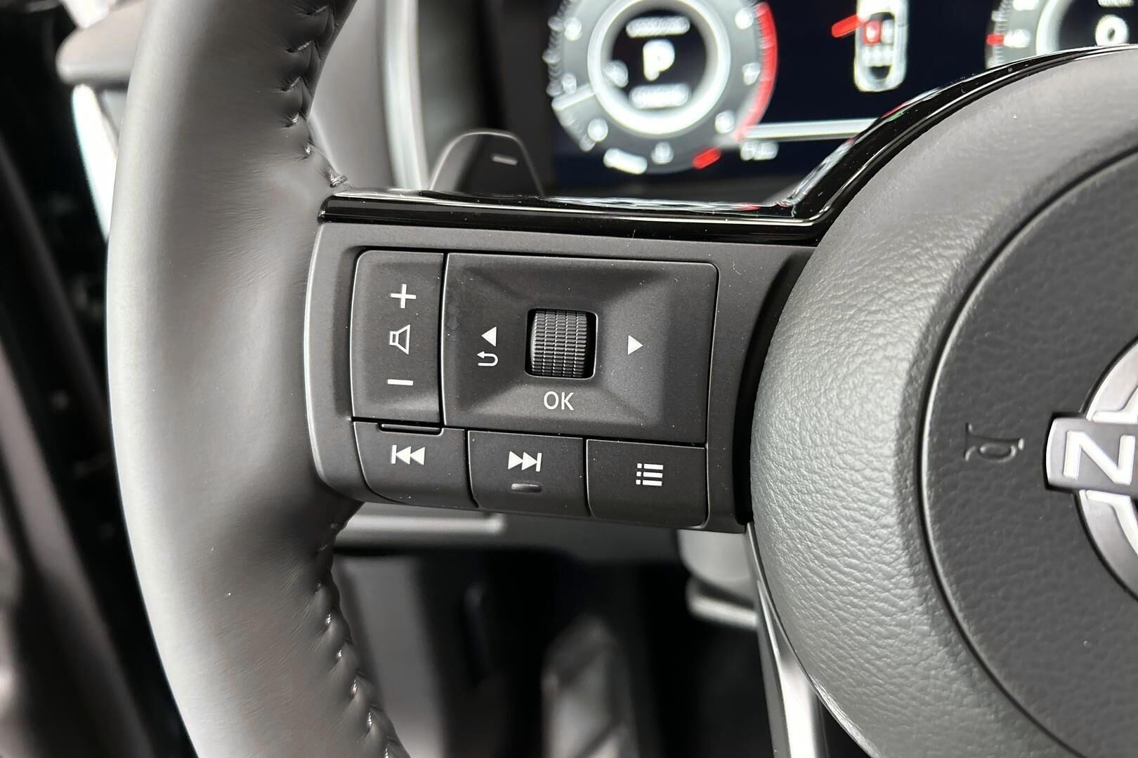 Nissan Qashqai iso kuva 25