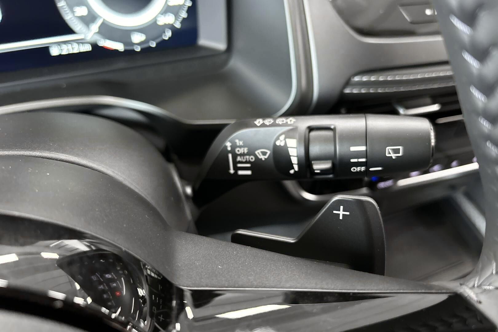 Nissan Qashqai iso kuva 28