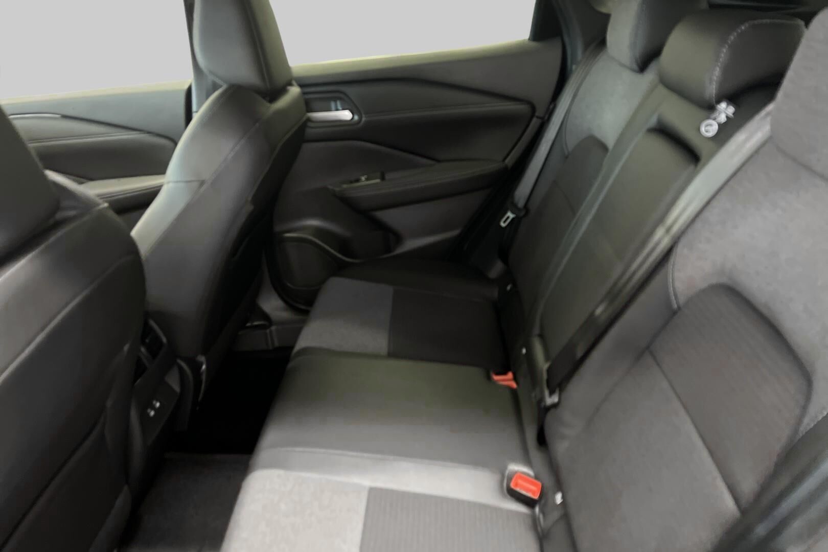 Nissan Qashqai iso kuva 9