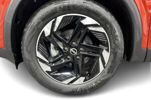Nissan Qashqai esikatselu 12