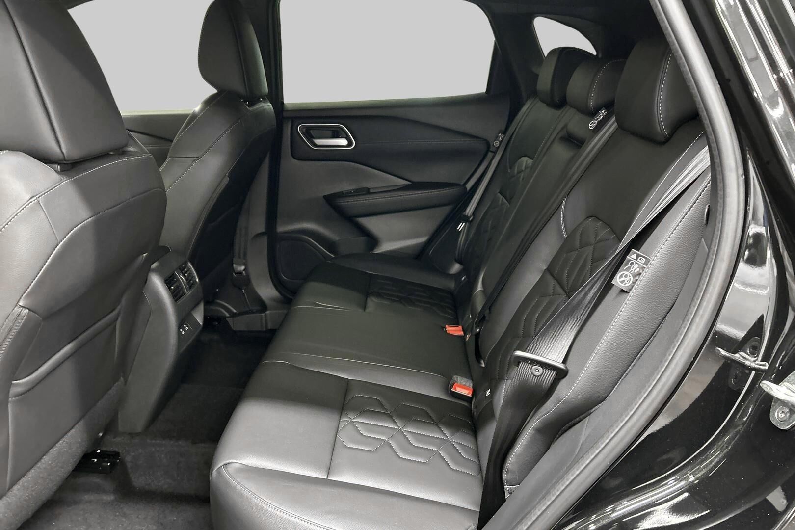 Nissan Qashqai iso kuva 9