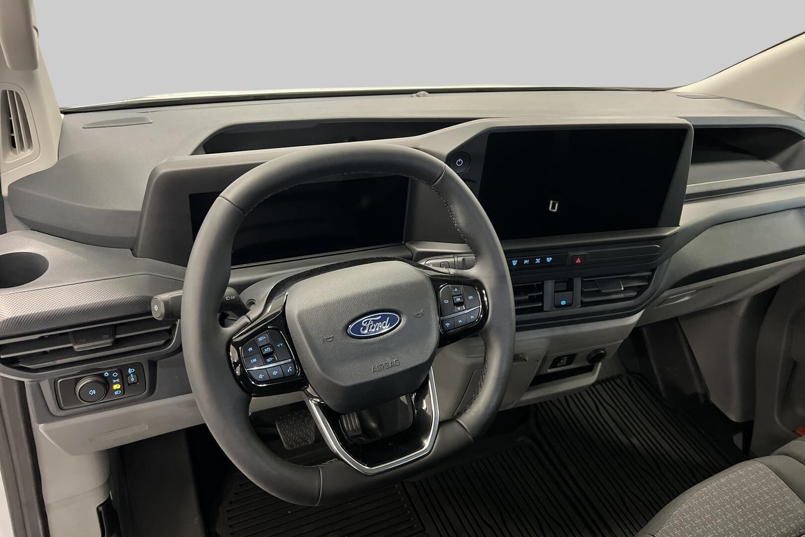Ford Transit Custom iso kuva 6