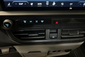 Ford Transit Custom esikatselu 11