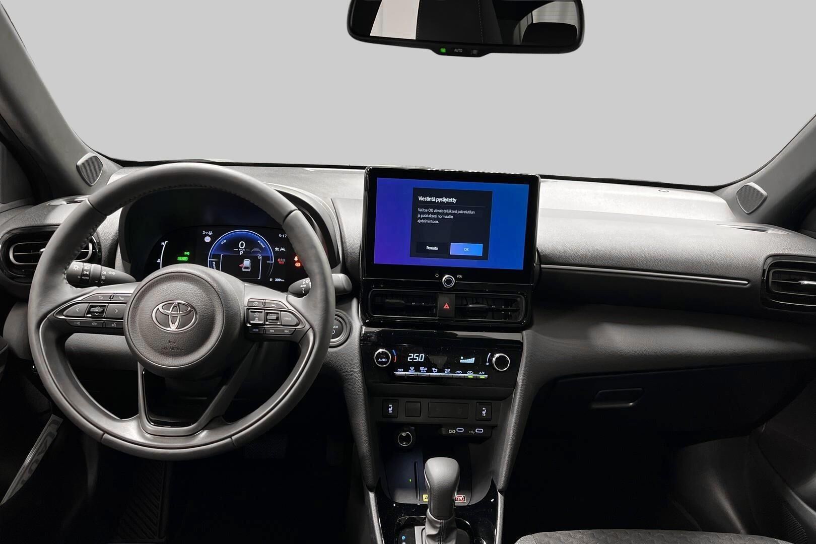 Toyota Yaris Cross iso kuva 10