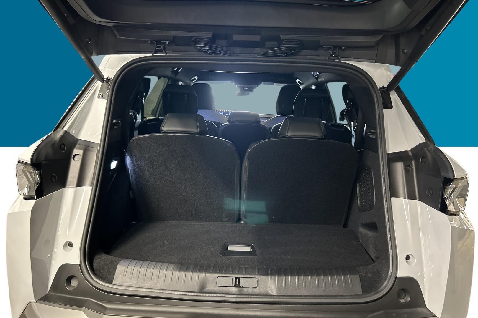 Peugeot 5008 iso kuva 11