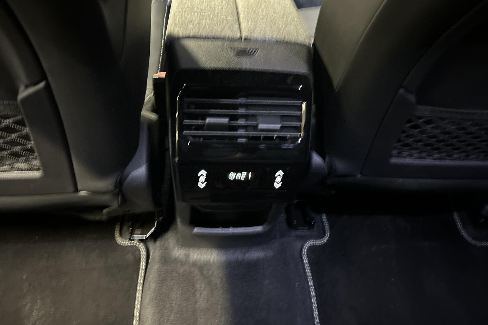 Peugeot 5008 iso kuva 28