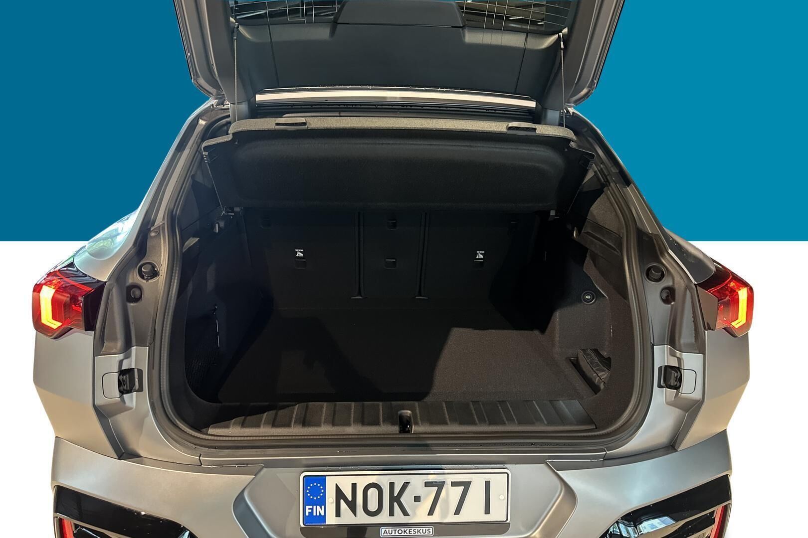 BMW iX2 iso kuva 14