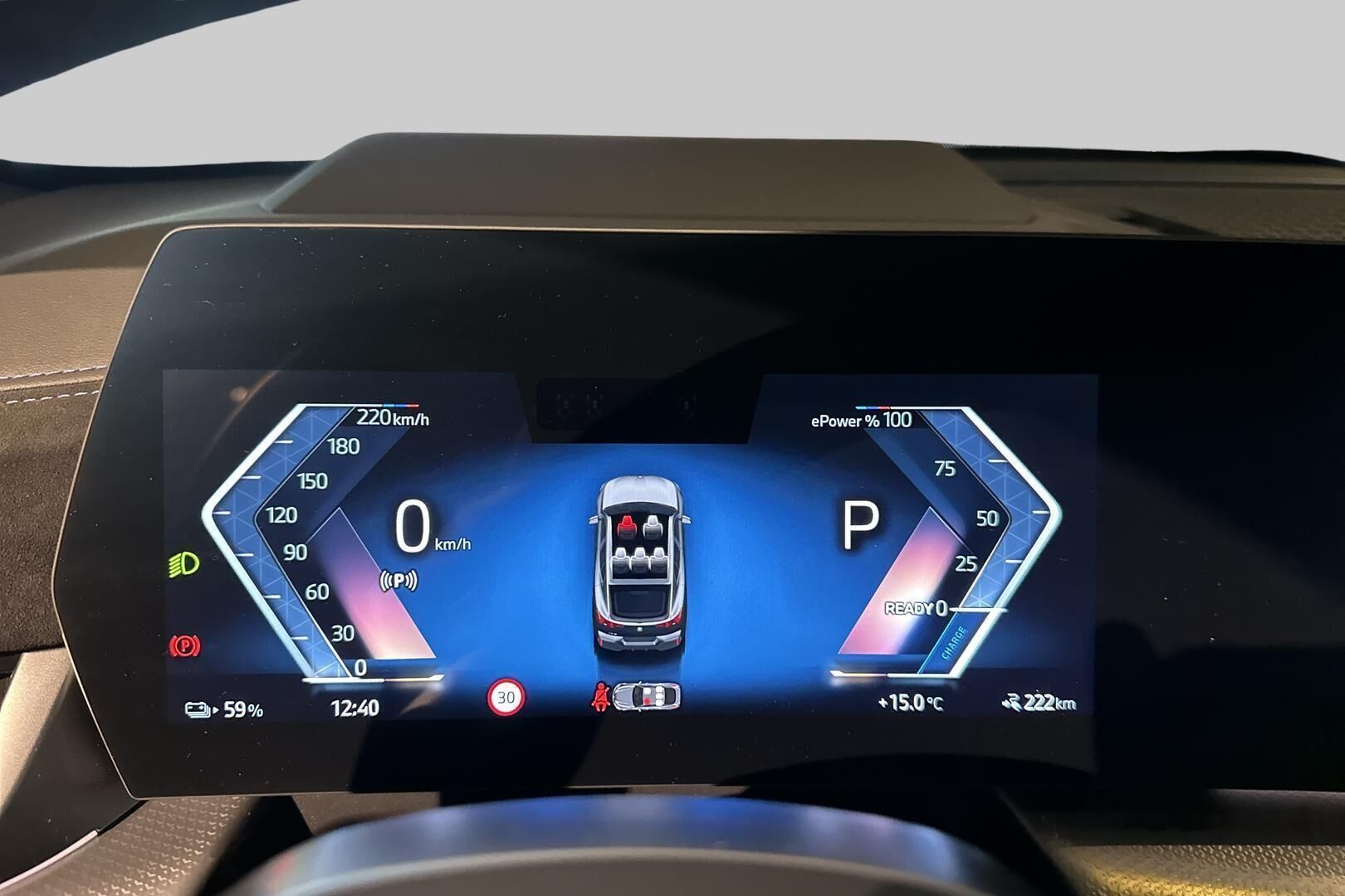 BMW iX2 iso kuva 31
