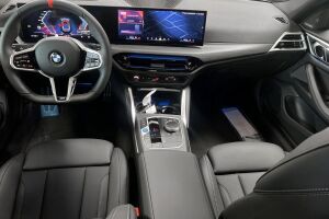 BMW i4 esikatselu 10