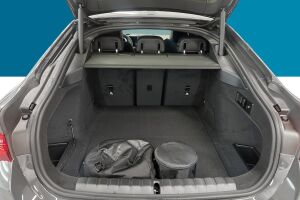 BMW i4 esikatselu 11