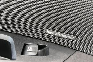 BMW i4 esikatselu 16