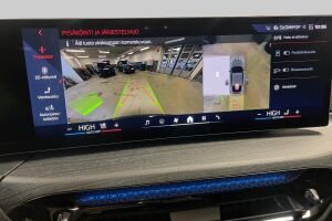 BMW i4 esikatselu 24