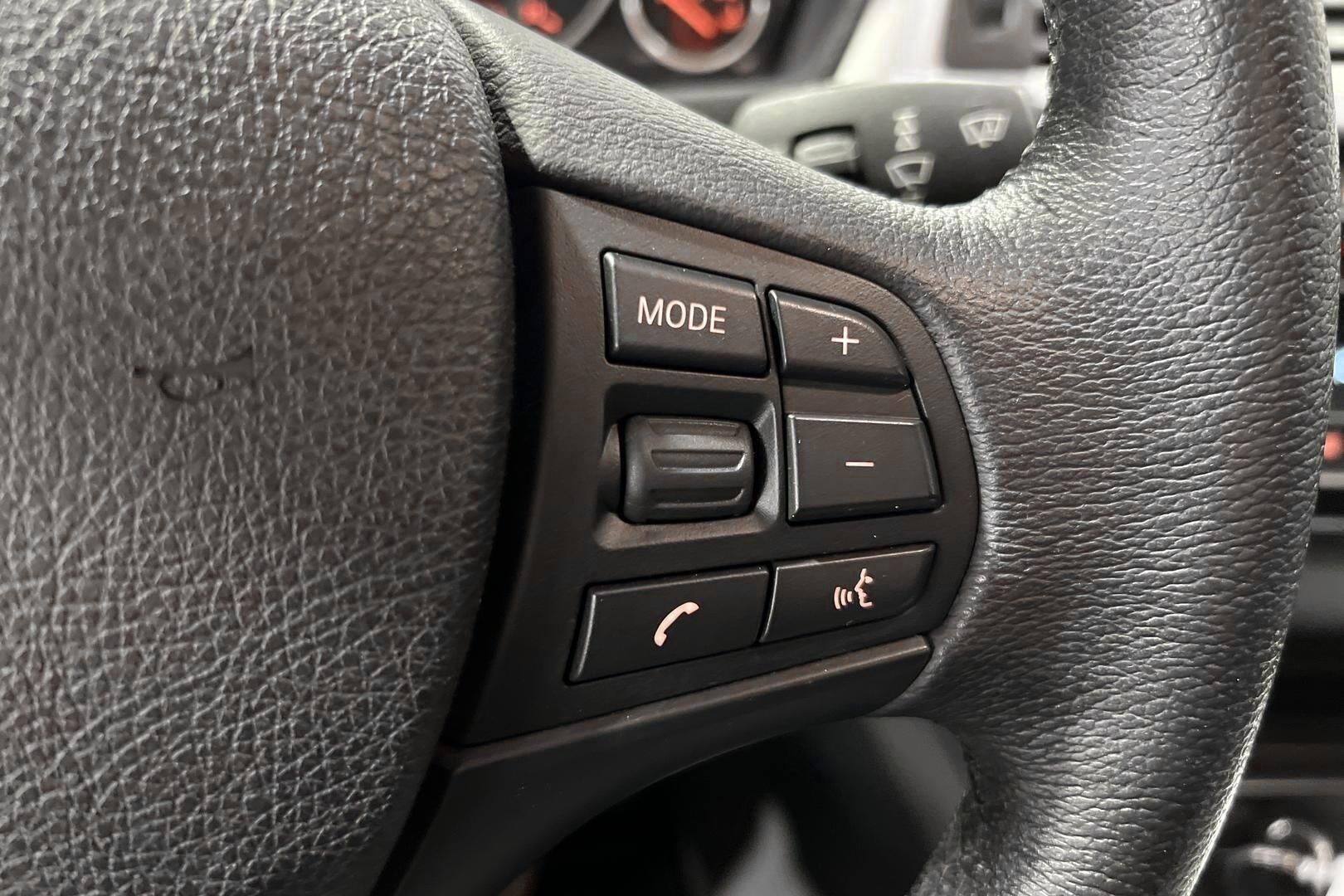 BMW 3-sarja iso kuva 16