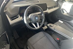 BMW iX1 esikatselu 1