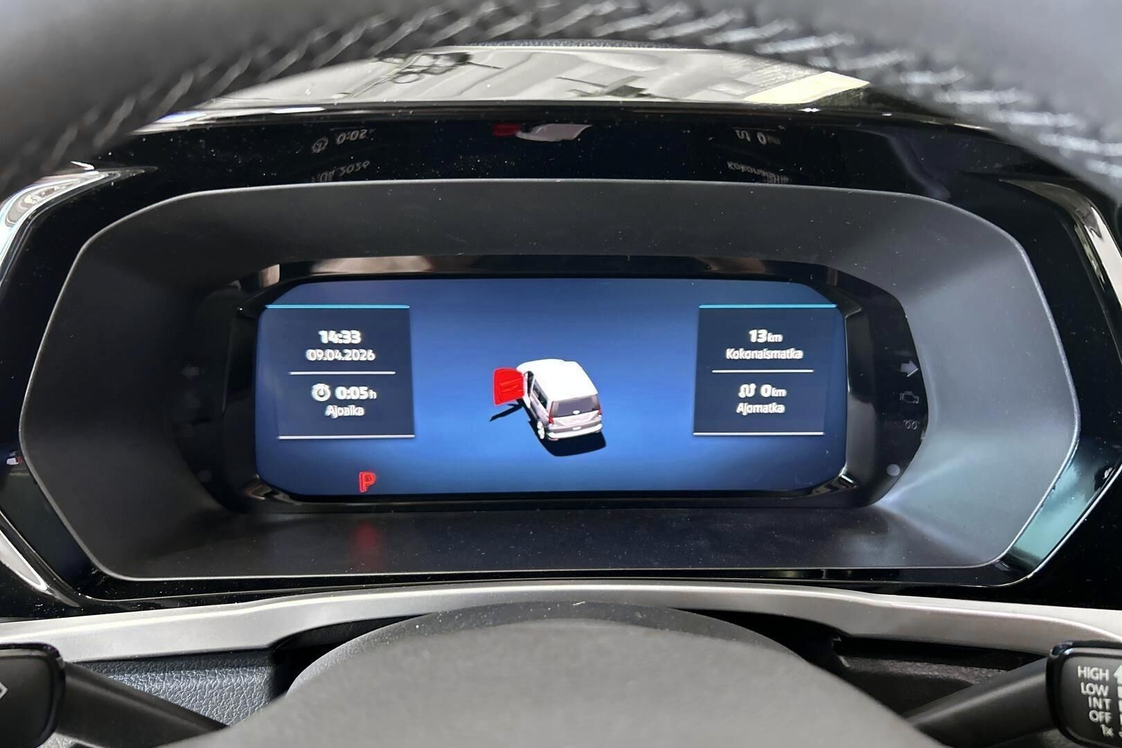 Ford Grand Tourneo Connect iso kuva 15