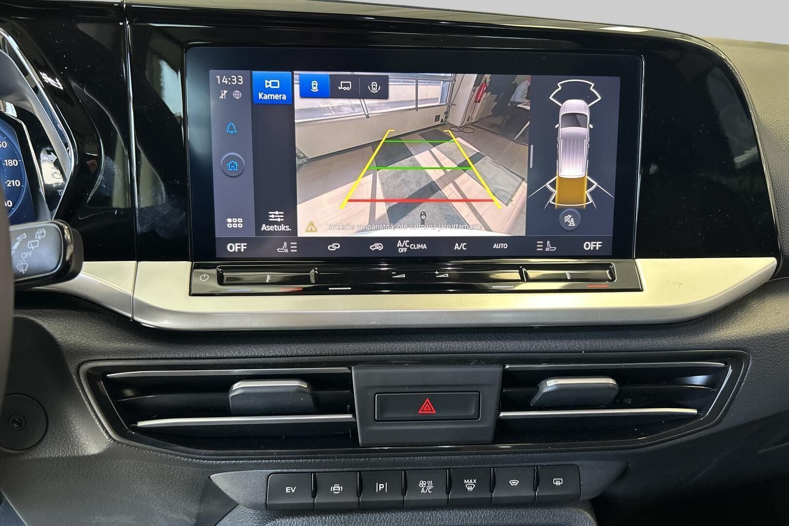 Ford Grand Tourneo Connect iso kuva 19