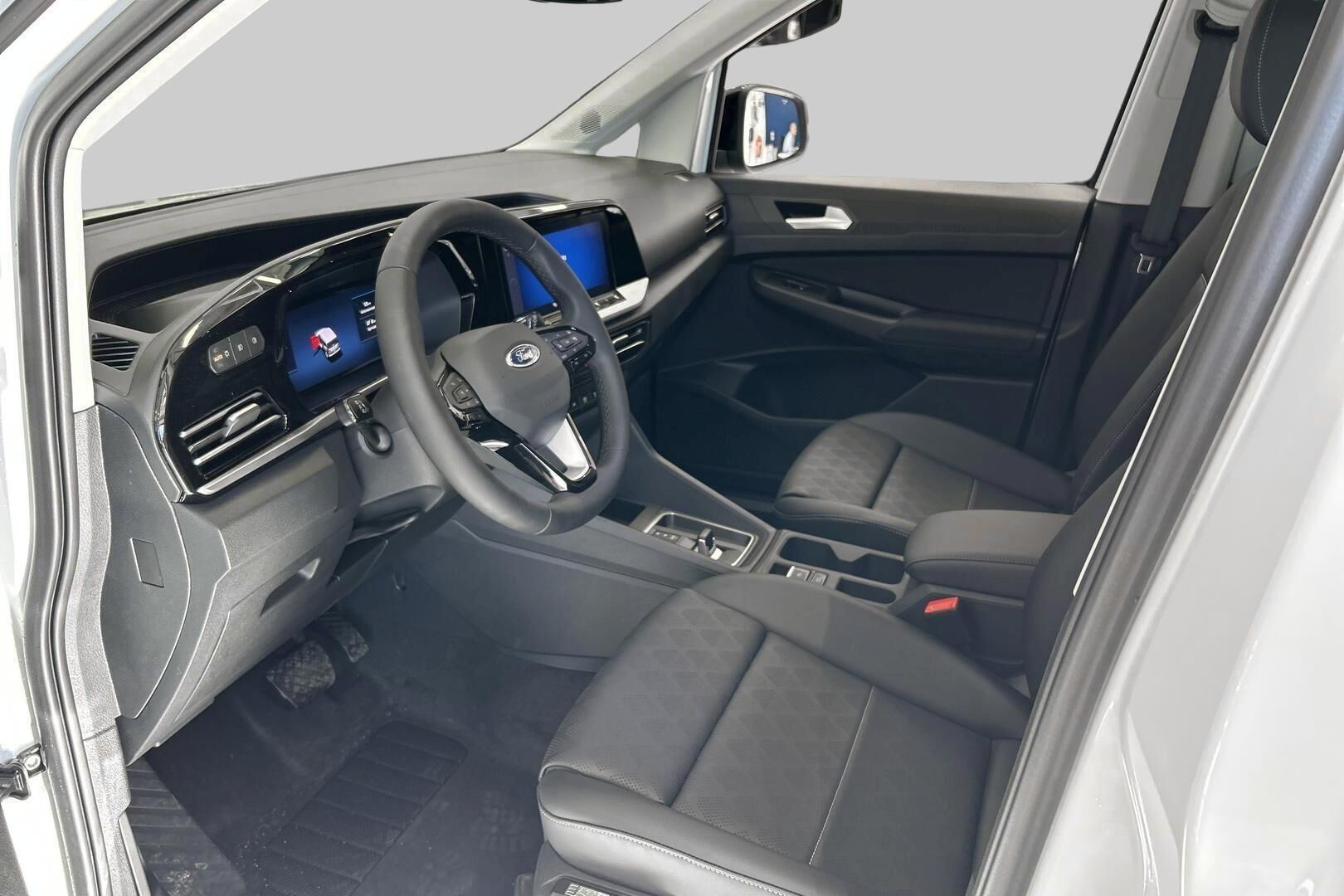 Ford Grand Tourneo Connect iso kuva 8