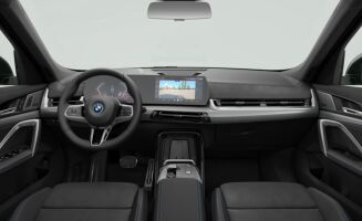 BMW iX1 esikatselu 3