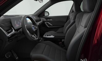 BMW iX1 esikatselu 2