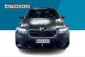 BMW M5 esikatselu 1