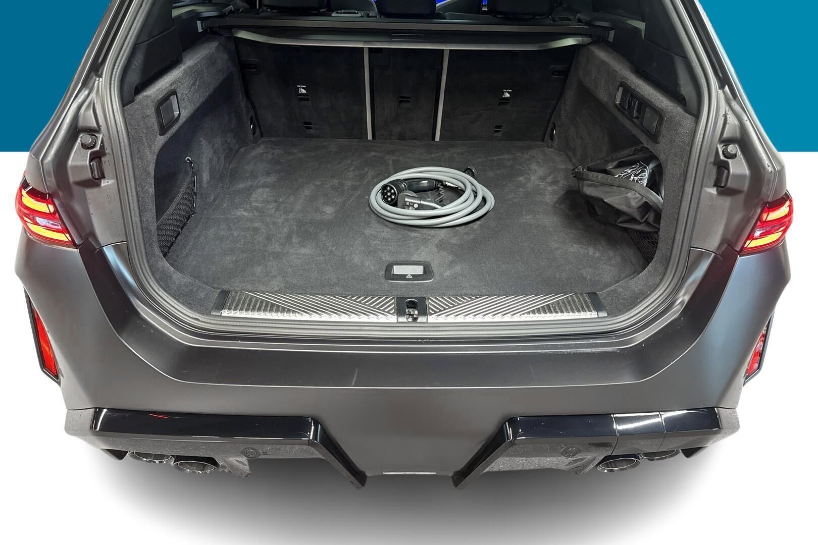 BMW M5 iso kuva 11