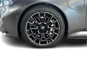 BMW M5 esikatselu 12