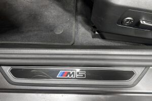BMW M5 esikatselu 31