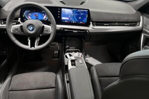 BMW iX1 esikatselu 10