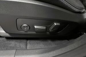 BMW iX1 esikatselu 17