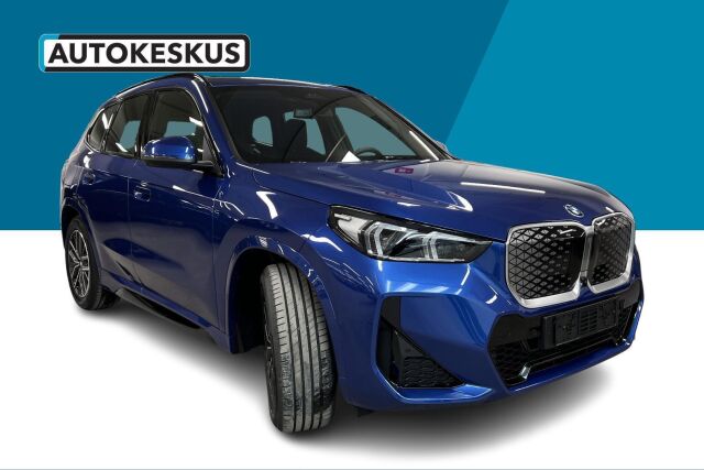 BMW iX1