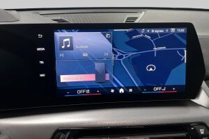 BMW iX1 esikatselu 21