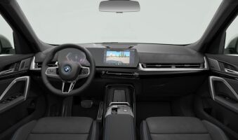 BMW iX1 esikatselu 3