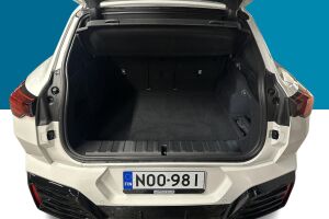BMW iX2 esikatselu 11